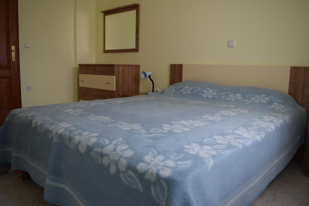 Apartment Vera Stinjan Bagian luar foto
